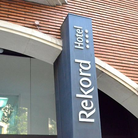 Atenea Rekord Suites Barcelona Exterior foto