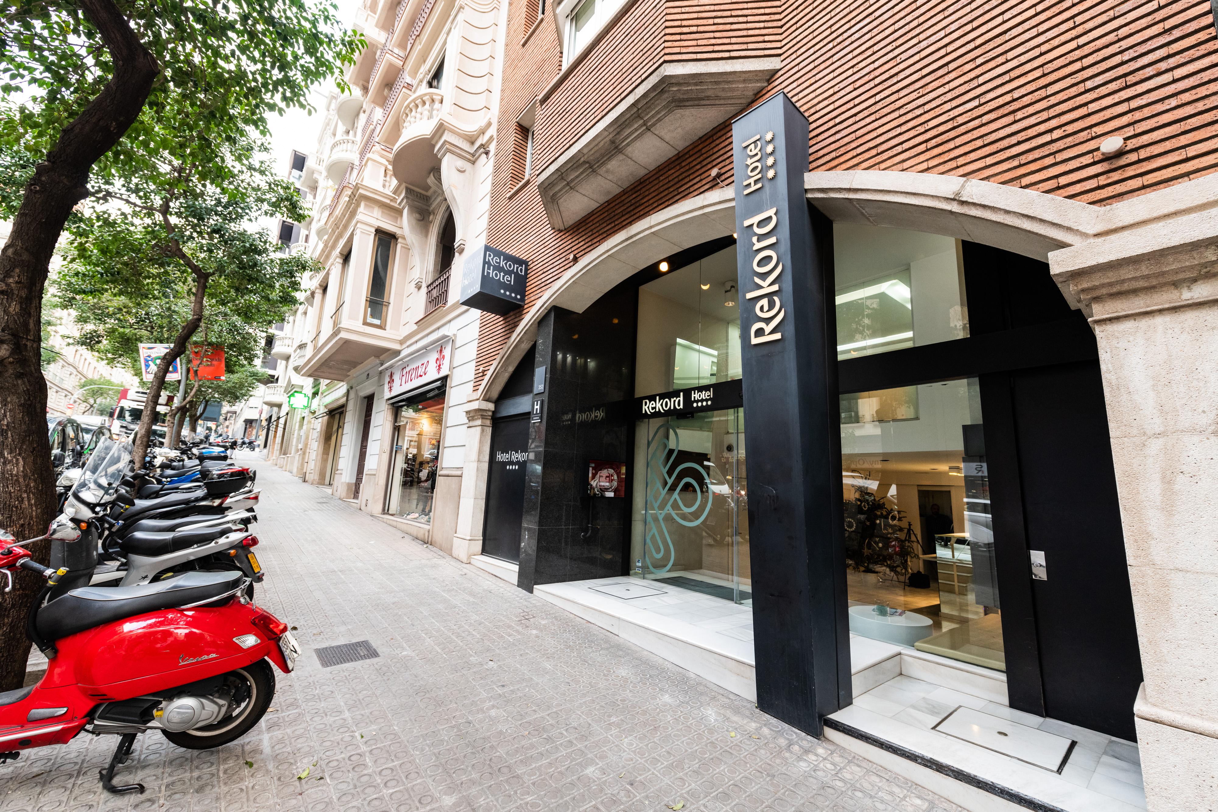 Atenea Rekord Suites Barcelona Exterior foto