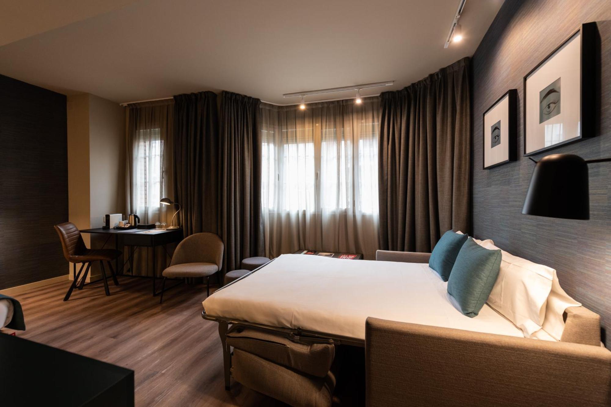 Atenea Rekord Suites Barcelona Exterior foto