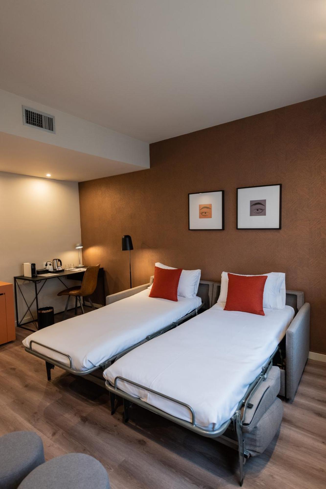 Atenea Rekord Suites Barcelona Exterior foto