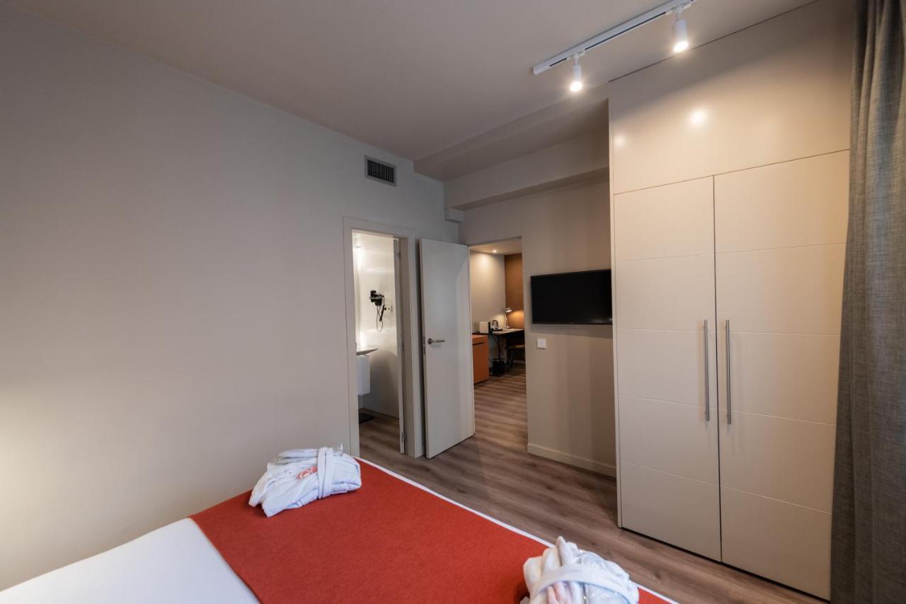 Atenea Rekord Suites Barcelona Exterior foto